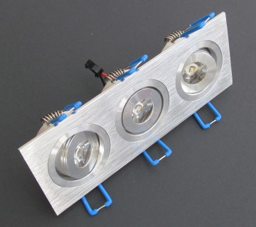 3x1W LED Спот Панел за Вграждане Топло Бяла Светлина 2700К - Кликнете на изображението, за да го затворите