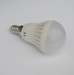 4W LED Лампа 220V Студена Светлина E14 Малка Фасунга - Кликнете на изображението, за да го затворите