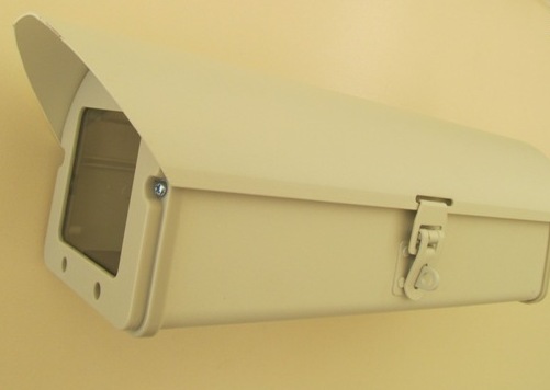Кутия за CCTV Камери с Вентилация и Отопление - Кликнете на изображението, за да го затворите